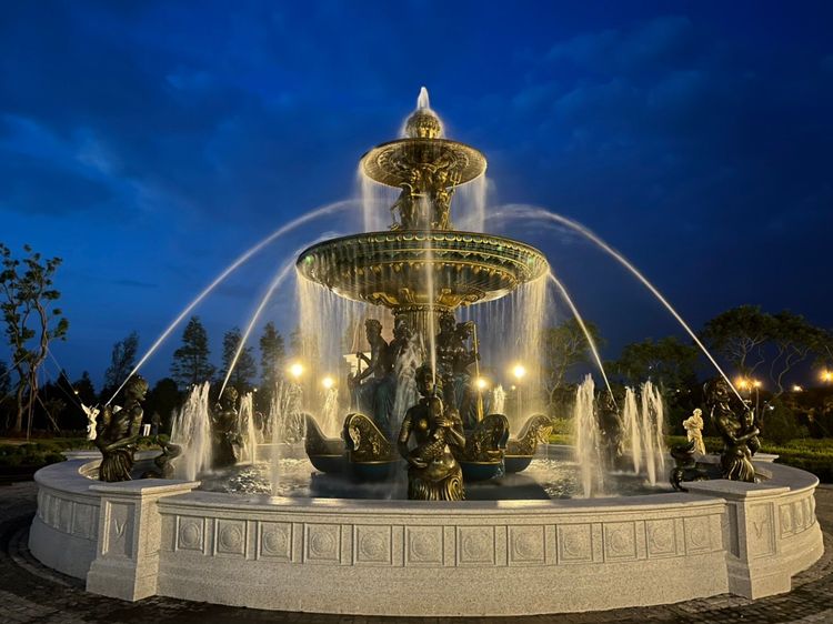 佐登城堡的噴泉。業者提供