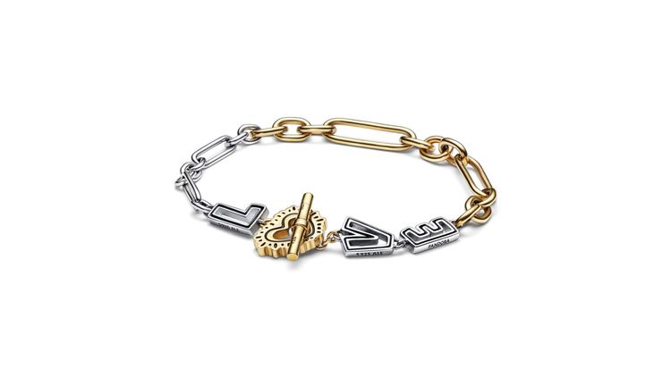PANDORA x Keith Haring聯名系列「LOVE」雙色金屬手鍊，8180元。品牌提供