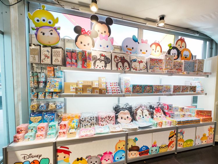綜觀快閃店陳列內容，以TsumTsum系列商品最多。田欣雲攝