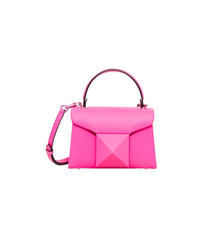 Valentino Garavani One Stud迷你手提肩背包，10萬5000元。品牌提供