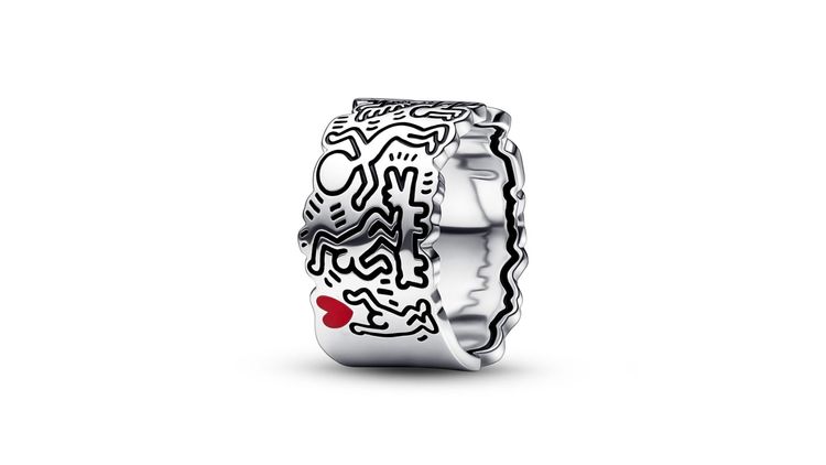 PANDORA x Keith Haring聯名系列愛心與人粗圈戒指，5980元。品牌提供