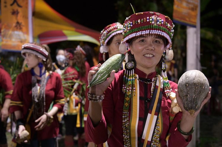 撒奇萊雅族婦女。花蓮市公所提供