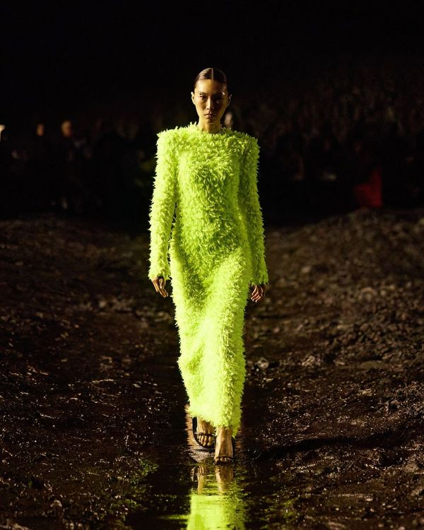 BALENCIAGA 2023春夏系列大秀。品牌提供