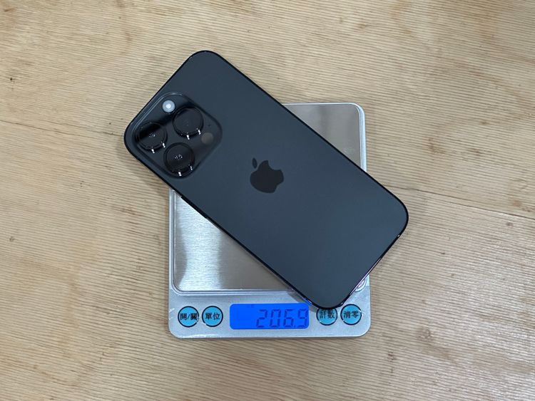 iPhone 14 Pro重量。黃子倫攝