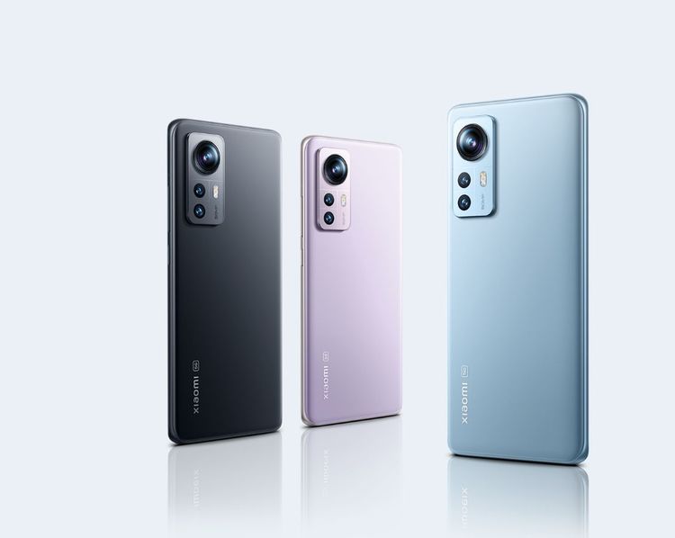 凌晨0時0分到0時59分開搶Xiaomi 12X智慧型手機，1折價只要1700元。取自小米官網