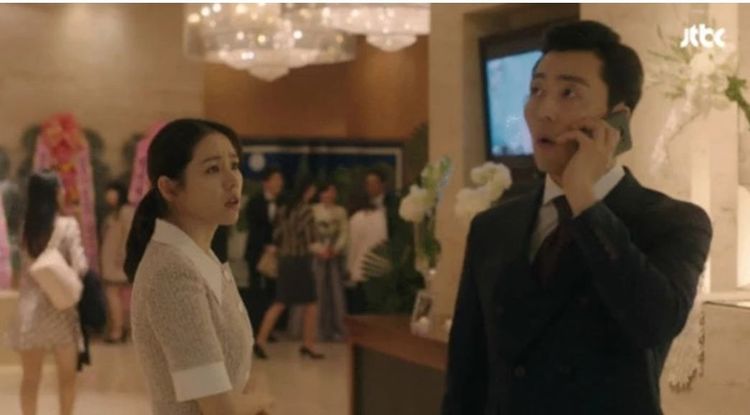 李茂生(右)在《經常請吃飯的漂亮姐姐》飾演孫藝真的男友。翻攝JTBC