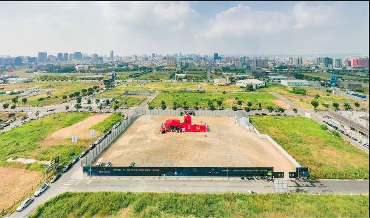 14期購屋族相中的是周圍名校學區與交通機能，剛性需求強烈。業者提供