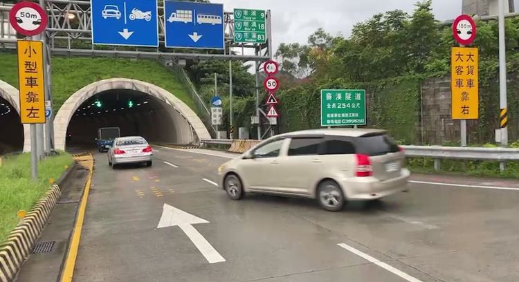 蘇花改南下車潮於午後漸漸暢通。翻攝畫面