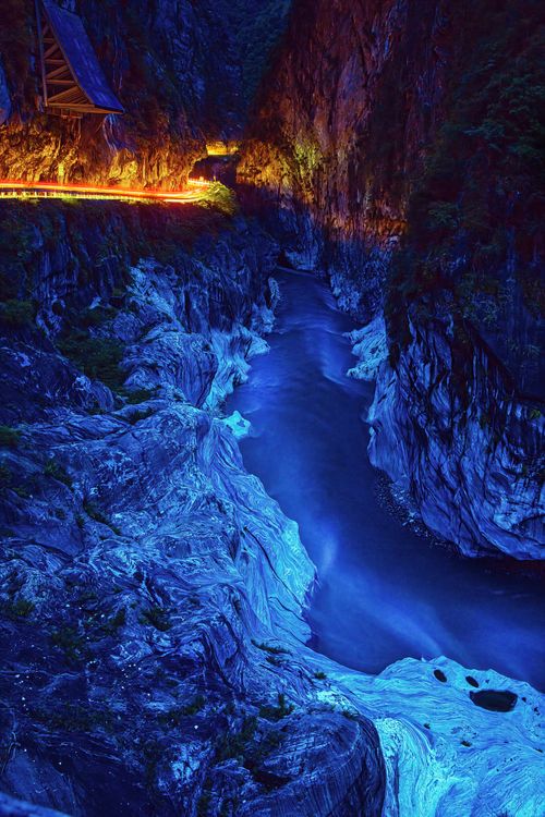 參展作品：巧奪天工／天祥慈母橋。陳茂元提供