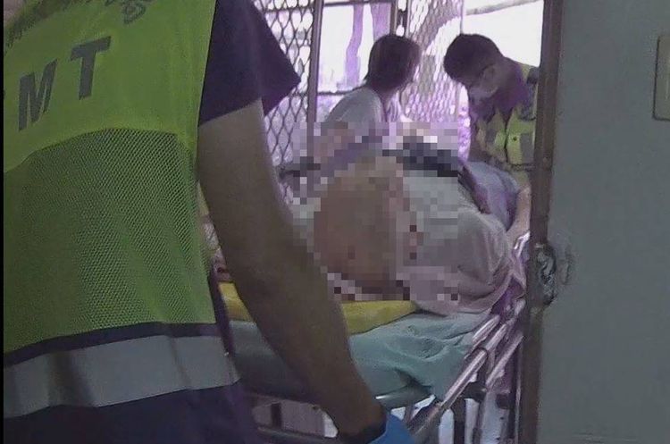 老翁被緊急送往醫院救治，所幸沒有生命危險。民眾提供