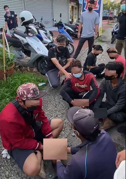 台中專勤隊19日拂曉出擊，在非法移工出沒的熱點，總計查獲34名非法移工。台中專勤隊提供