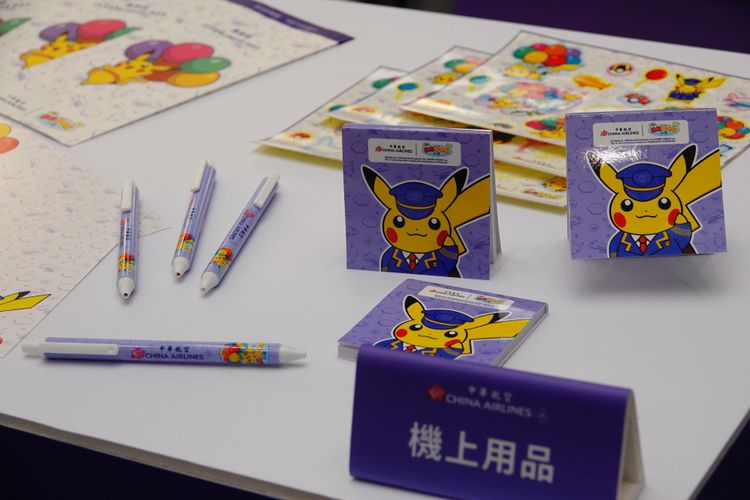 皮卡丘彩繪機機上用品。施昂強攝