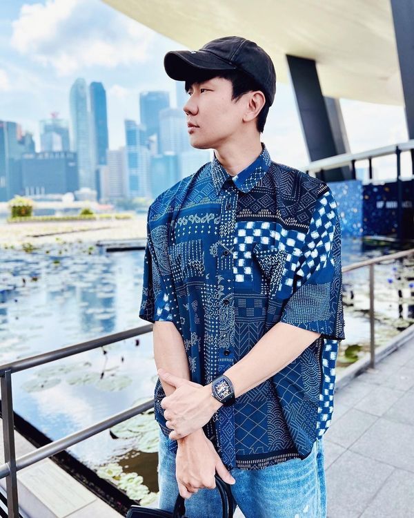 林俊傑姿勢擺得很自然，但網友打趣稱他是在秀RICHARD MILLE RM 47陀飛輪腕錶。翻攝jjlin IG