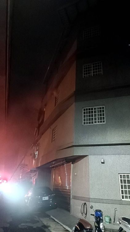 豐原區田心路民宅火警，造成1名77歲老翁葬身火窟。讀者提供