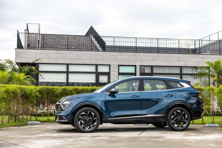 訂購Kia中型休旅車主力產品Sportage，則可獲贈總價值5.5萬元的專屬前瞻禮遇。原廠提供