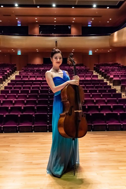 大提琴家潘怡慈將使用「查理九世」在衛武營演出。奇美博物館提供