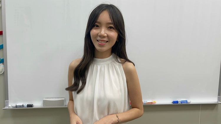高人氣的營養師黃曉彤受邀參與開幕，表示剛剛有了解到，牧菓他們的產品，是完全0添加，對她而言是非常推薦給小朋友食用的。陸運陞攝