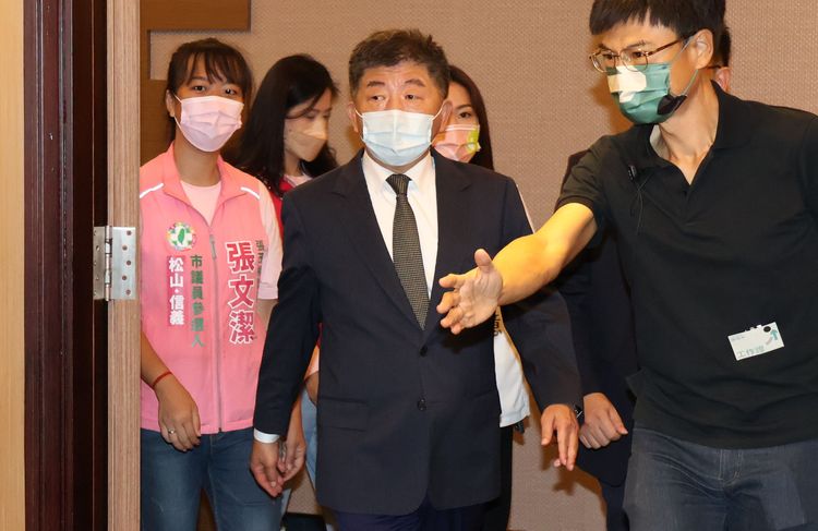 陳時中（中）強調，公共政策決定是根據學理上的需要去訂定相關政策。莊宗達攝