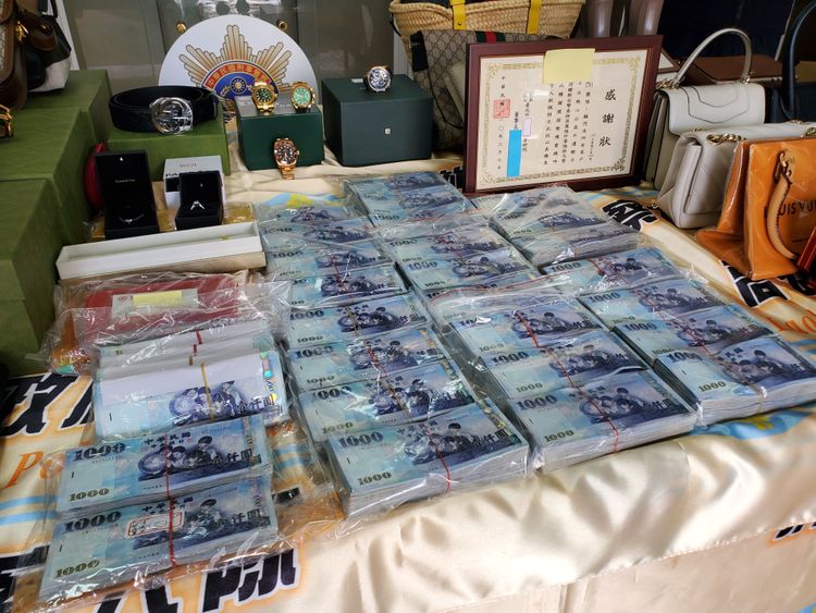 警方查扣656萬多元贓款。王勇超攝