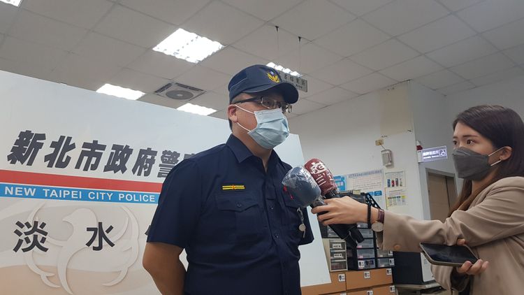 當時開槍的所長許家源說明案發經過。黃仲瑜攝