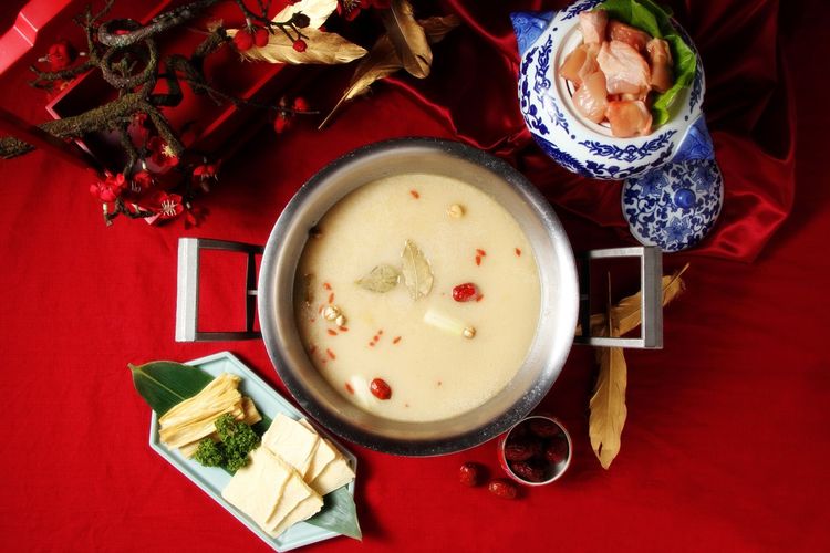 這一鍋皇室秘藏鍋物首次推出人氣招牌鳳凰回巢鍋冷凍鍋物 10月14日起全聯獨家上市。《這一鍋》提供