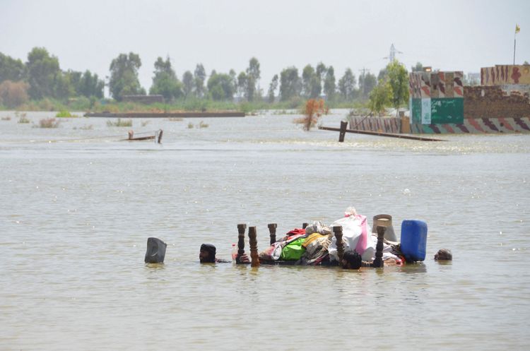 巴基斯坦東部俾路支省5日汪洋一片。路透社