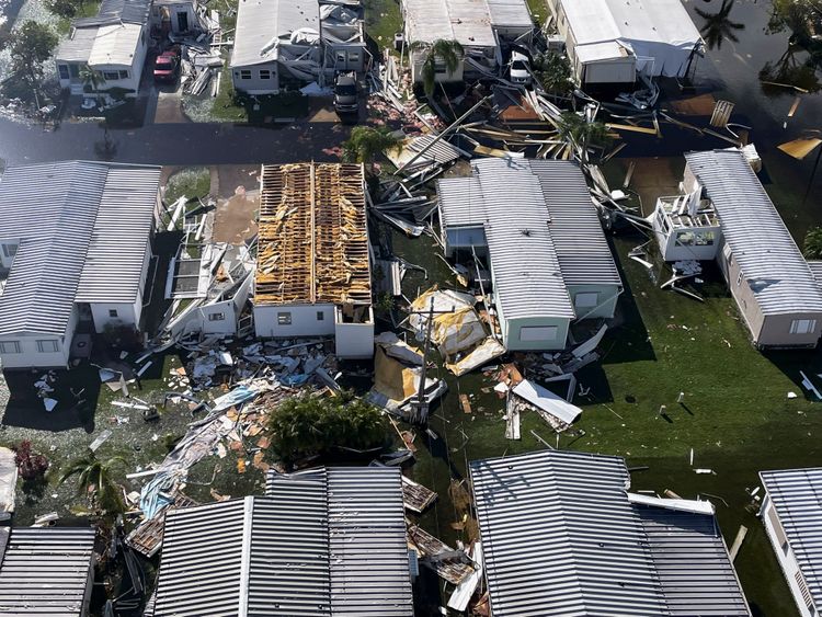 颶風伊恩重創登陸地點佛州邁爾斯堡。路透社