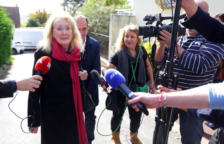 艾諾獲得今年諾貝爾文學獎的消息6日發布後，她在法國賽爾吉-蓬多瓦茲（Cergy-Pontoise）出面受訪。路透社