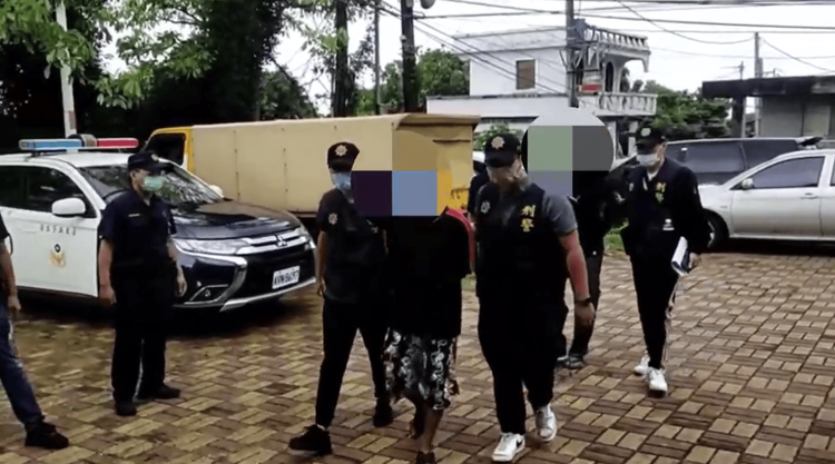 警方隔天逮捕5名蘭嶼當地人及1名簡姓遊客。台東分局提供