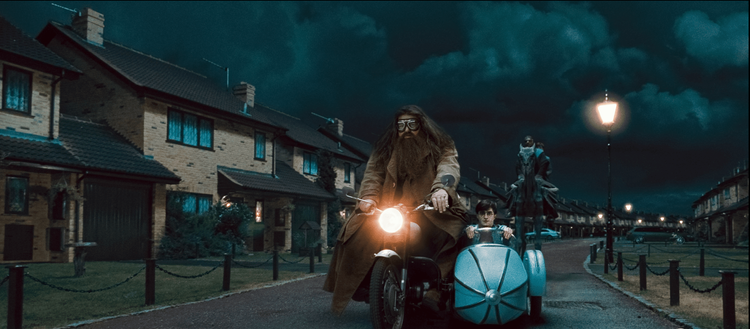 海格一直是令人信賴的哈利波特守護者。劇照