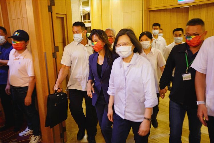 蔡英文今天到花蓮為黨籍候選人谷辣斯站台助講。王文傑攝