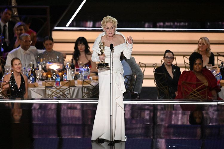 琴史瑪特以《天后與草莓》2度獲喜劇類視后。Catchplay+提供