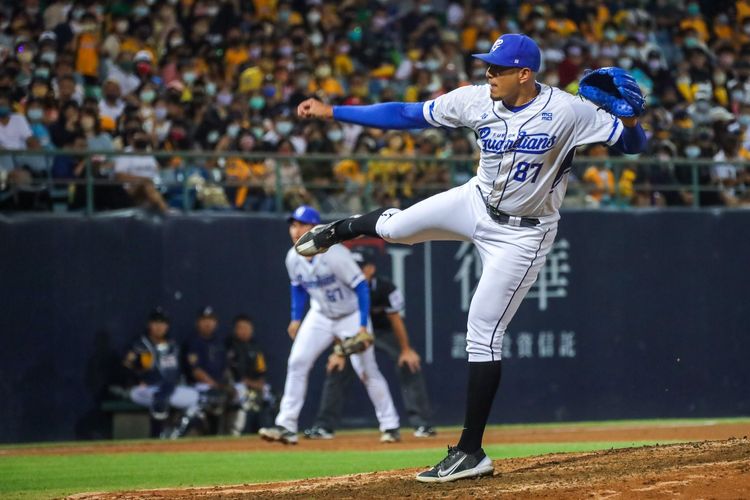 富邦悍將富藍戈昨天飆出159公里快速球。取自富邦悍將粉專