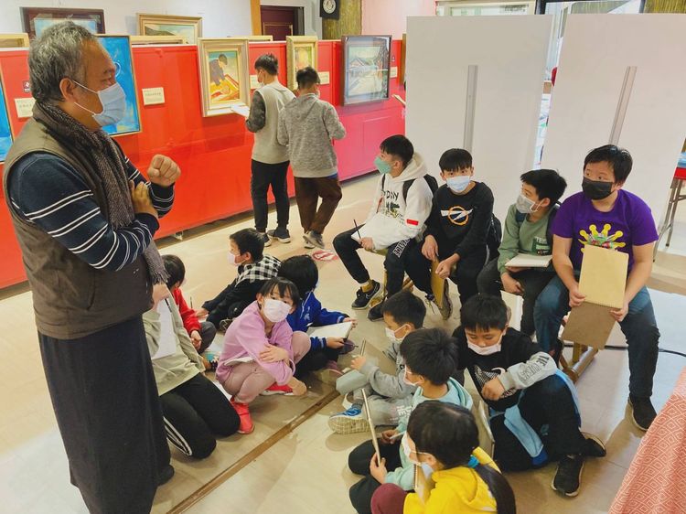 時隔21年，林志偉今年也在尖石鄉文化館以「故鄉的感動」為名再次舉辦個人畫展。林世偉提供