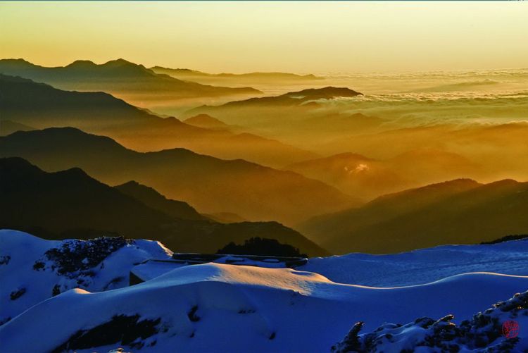 游登良的攝影作品。開南大學提供