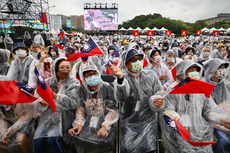 蔡英文呼籲北京當局尊重台灣人民對主權和民主自由的堅持。林林攝