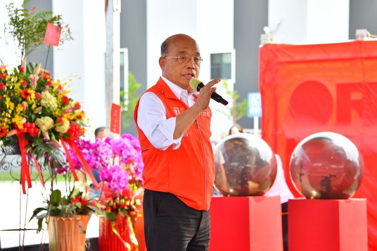 蘇貞昌前往屏東縣出席「國際保鮮物流中心」啟用典禮並致詞。行政院提供