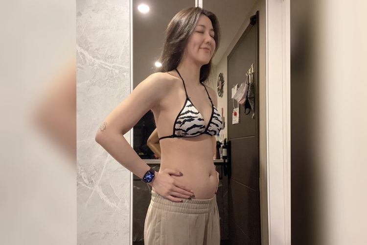 劉雨柔2月才開心曬凸肚照，紀錄凍卵療程。翻攝劉雨柔臉書