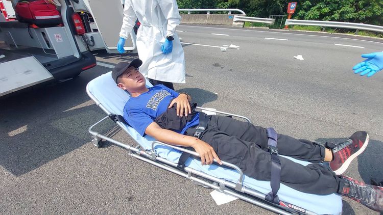 4車連環撞事故釀3人受傷送醫。楊永盛攝