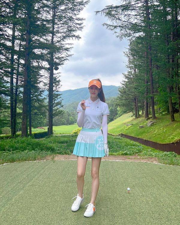 李多海很喜歡打高爾夫球。翻攝李多海IG