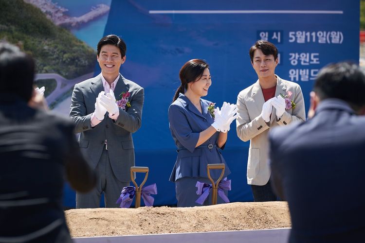 Highlight」隊長尹斗俊加入續集，扮冷酷CEO。車庫娛樂提供