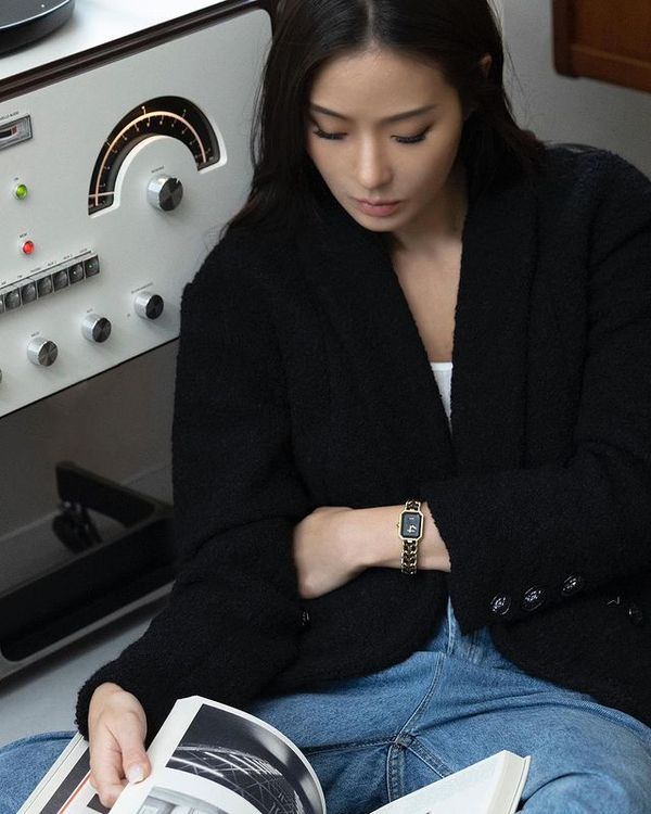 孫芸芸隨興曬出香奈兒Première腕錶原創款的美照，釣出知名製作人詹仁雄大讚「很有氣質」。翻攝aimeeyunyunsun IG