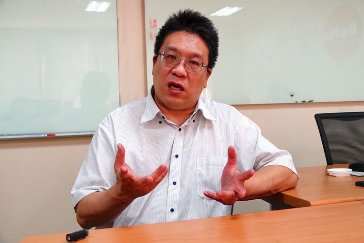 創新旅行社董事長李奇嶽，擔憂國門解禁出現人才缺口。施昂強攝