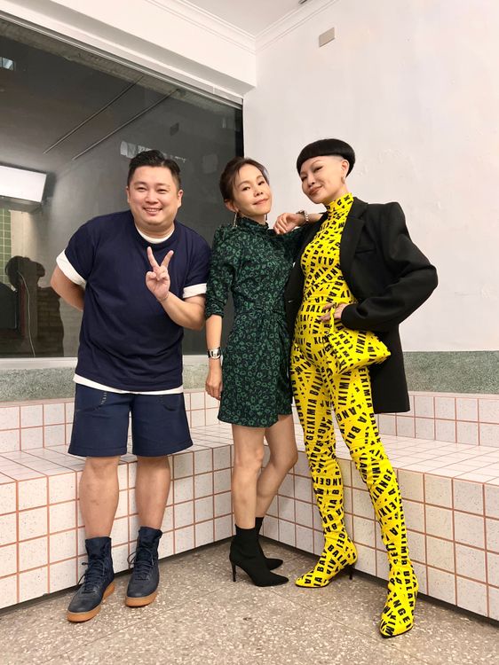 彭佳慧（中）和左光平（左）及Judy Chou擔任評審。索尼提供