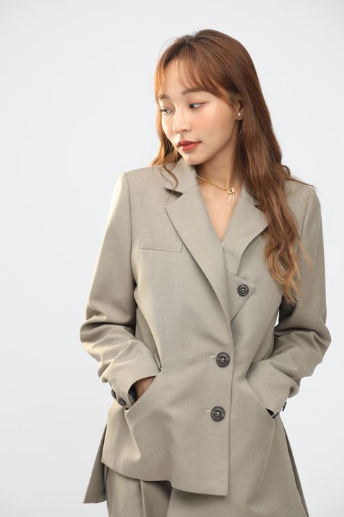 林襄表示已經不懂得如何表達自己的情緒。鄭孟晃攝