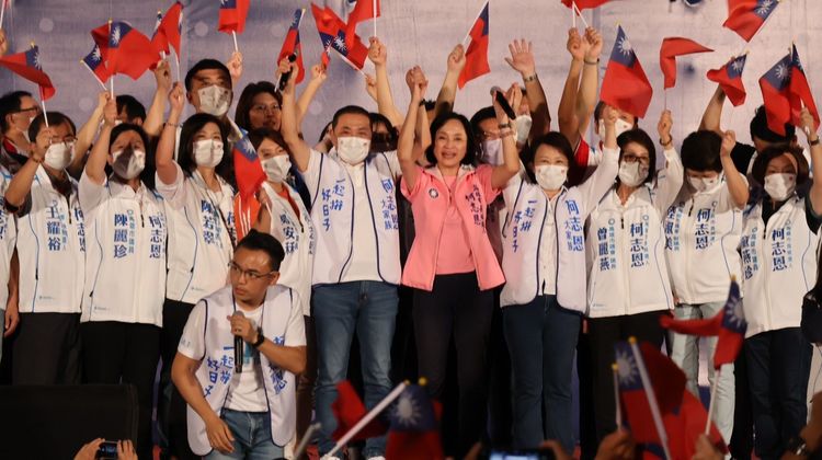 柯志恩誓言以教育翻轉高雄。侯昌騰攝