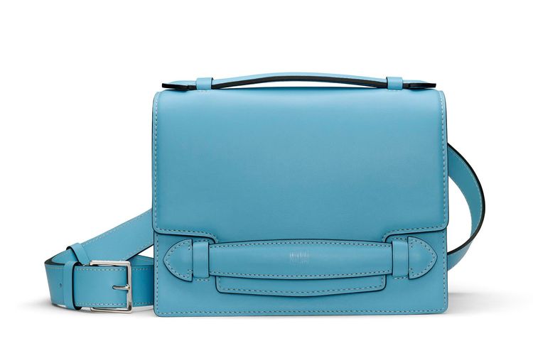 Sac Malle Azure蔚藍色款，14萬7000元。品牌提供