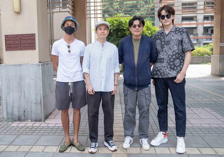 吳慷仁(左起)、編劇杜政哲、導演許肇任、鄭元暢 參與《有生之年》盛大開鏡。TVBS提供