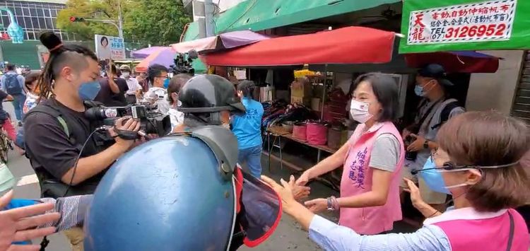 柯志恩抨擊，高雄年輕人口2年內離開了四萬多人。柯辦提供