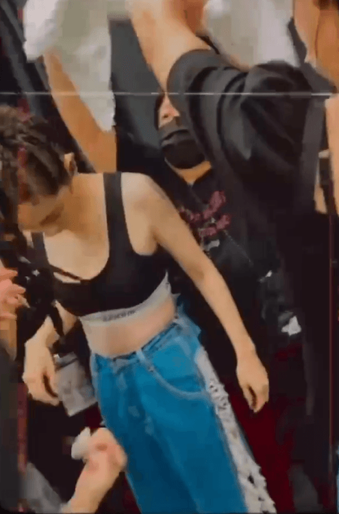 翻攝自臉書「徐若瑄 Vivan Hsu」